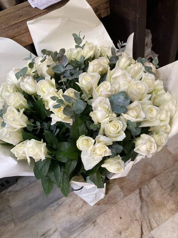 Bouquets de roses blanches